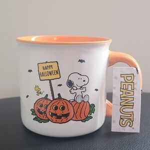 Peanuts snoopy Halloween pumpkin mug